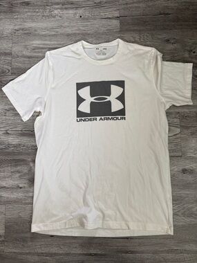 Under Armour White Short Sleeve Tee with Gray Logo